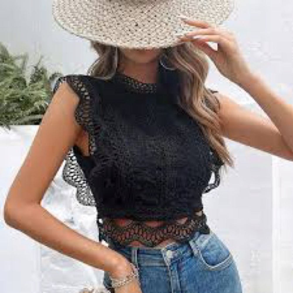 Mock Neck Guipure Lace Trim cropped Blouse